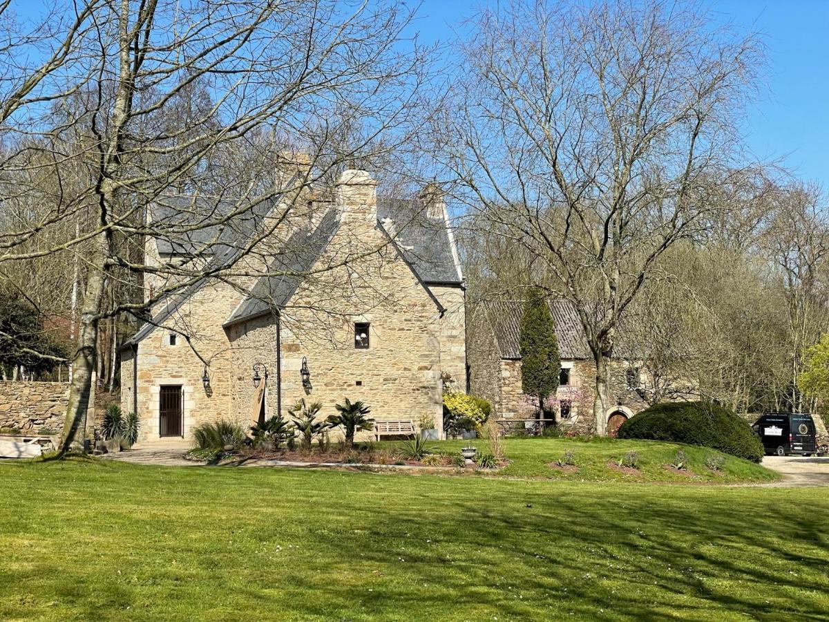 Manoir Medieval Du XV Ieme Siecle Minihy-Tréguier Eksteriør bilde